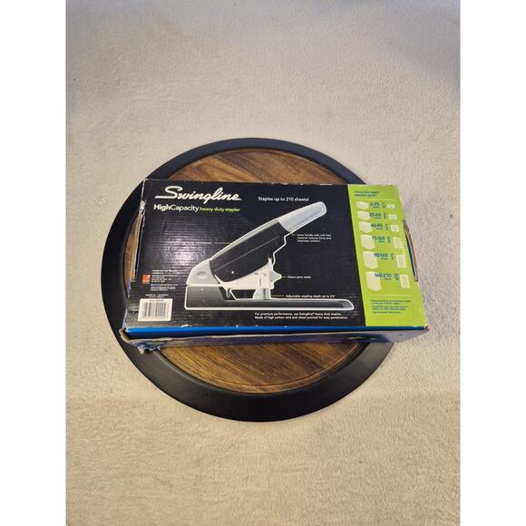 Swingline Commercial High-Capacity Heavy-Duty Desk Stapler 210 Sheets of Paper - Picture 12 of 15